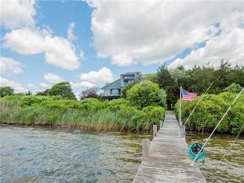 150 Southern Way, Charlestown, RI 02813