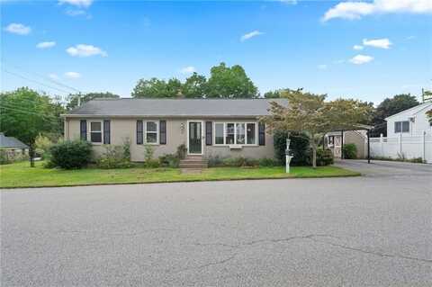 4 Meadow Road, Scituate, RI 02831