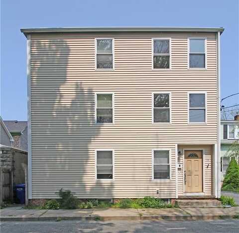 14 Johnson Court, Newport, RI 02840