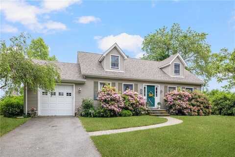 275 Honeyman Avenue, Middletown, RI 02842