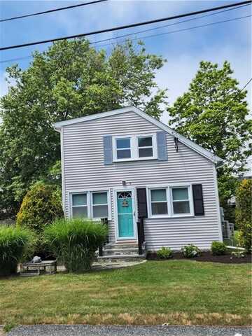 9 Coffey Avenue, Narragansett, RI 02882