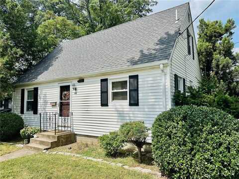 652 Benefit Street, Pawtucket, RI 02861