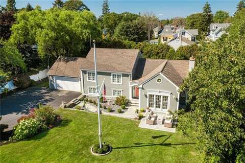 80 Ayrault Street, Newport, RI 02840