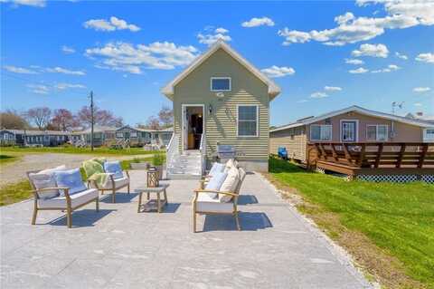 64 Burnside Avenue, Narragansett, RI 02882