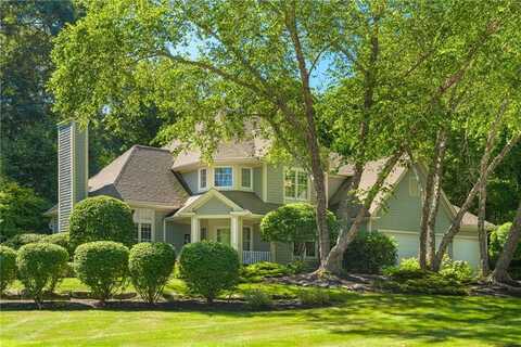 216 Church Pond Drive, Tiverton, RI 02878