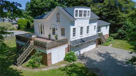 40 Catherine Street, Newport, RI 02840