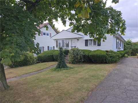 236 Farmington Avenue, Cranston, RI 02920