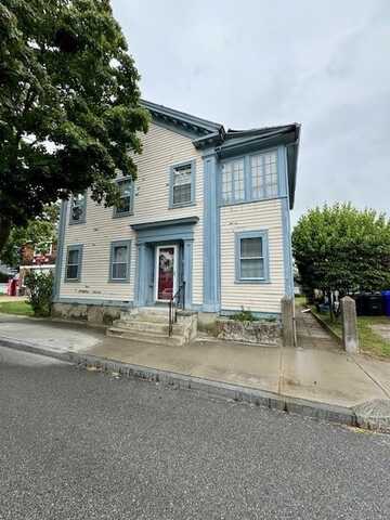 110 Water Street, Warren, RI 02885