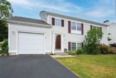 32 Tum-A-Lum Circle, Westerly, RI 02891