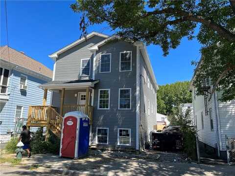 27 MOOREFIELD Street, Providence, RI 02908