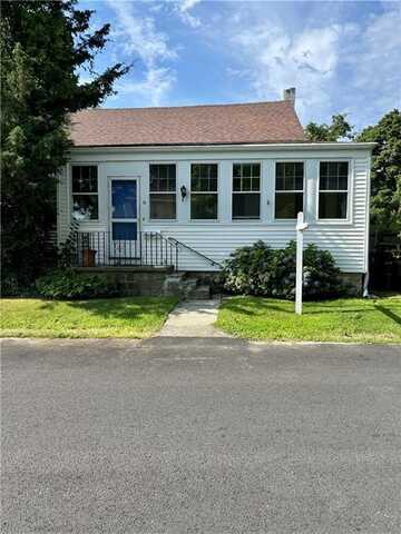 18 Kernick Street, Warwick, RI 02886