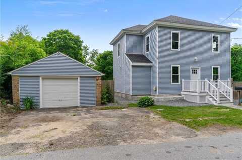 20 Whitford Street, Coventry, RI 02816