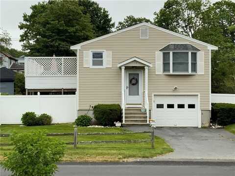 173 Center Avenue, Middletown, RI 02842