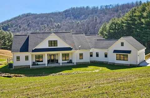 1516 Powder Mill RD, Elk Creek, VA 24326