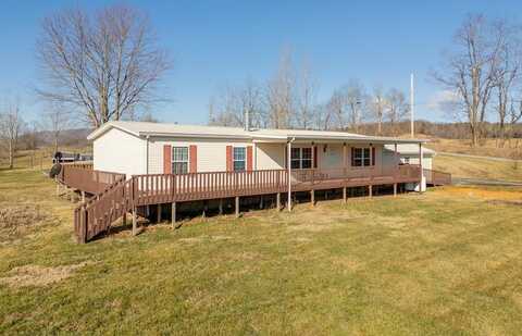 1417 Sharons Dr, Rural Retreat, VA 24368