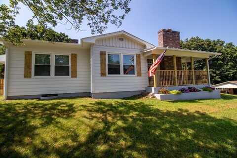 310 Oak Street, Hillsville, VA 24343