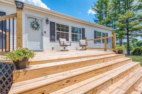 553 Shuler Hollow Rd, Chilhowie, VA 24319