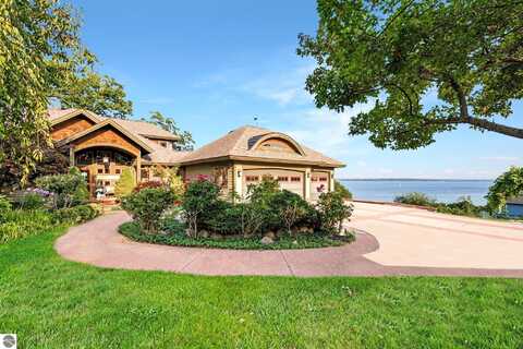 9295 S Majestic Ridge Drive, Traverse City, MI 49684