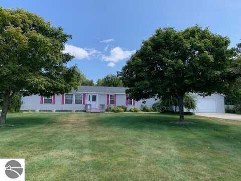 452 Lake Maynard Trail, Tawas City, MI 48763