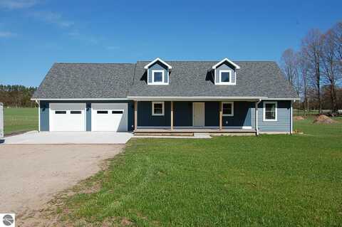 5595 S 45 1/2 Road, Cadillac, MI 49601