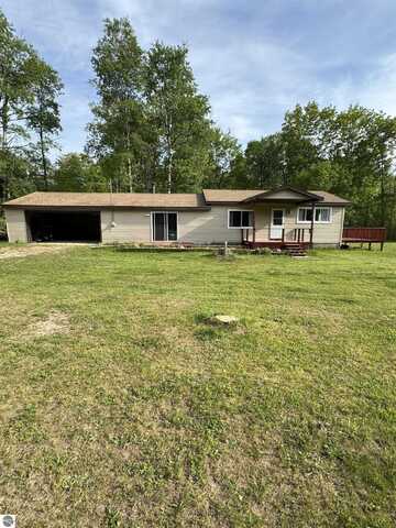 5212 Rose City Road, Lupton, MI 48635