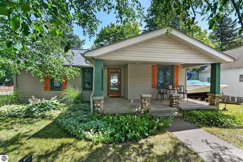 224 Saint Marys Street, Suttons Bay, MI 49682