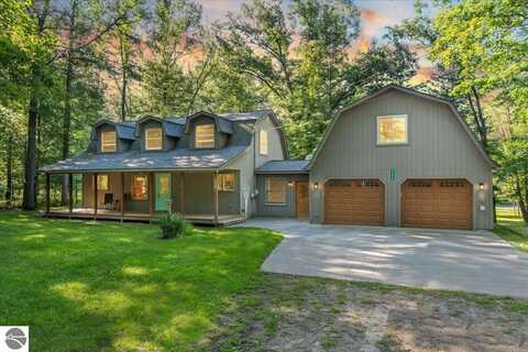 5498 Northland Trail, Hale, MI 48739