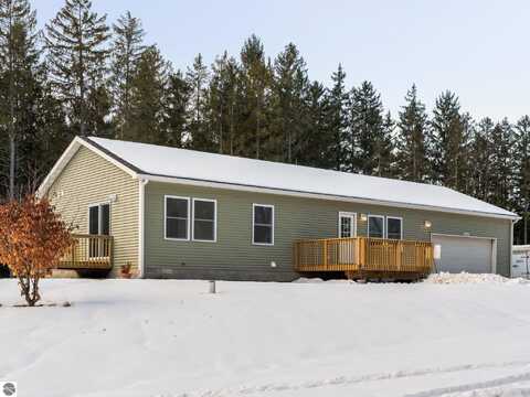 TBB 5086 Red Maple Drive, Kalkaska, MI 49646