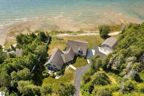 N 934 Gros Cap Road, St Ignace, MI 49781