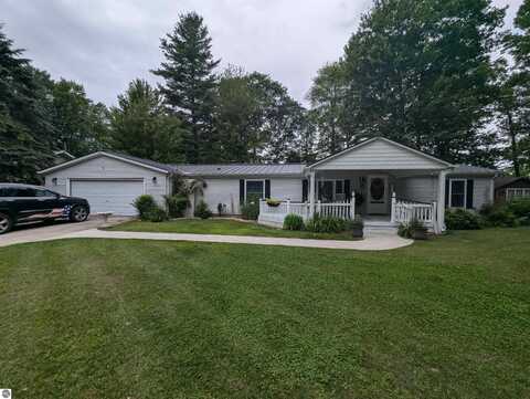 2423 West Drive, Tawas City, MI 48763