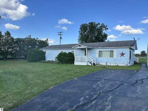 5637 Lincoln Road, Standish, MI 48658