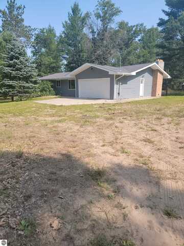 4280 Bass Lake Road, Hale, MI 48739