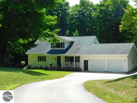 2940 Brown Fire Lane, Williamsburg, MI 49690