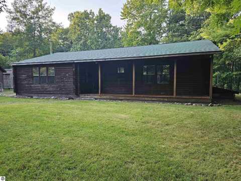 7604 Wickert Road, Hale, MI 48739