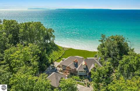 4201 N High Bluffs Drive, Leland, MI 49654