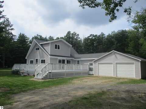 3906 W Rose City Road, West Branch, MI 48661