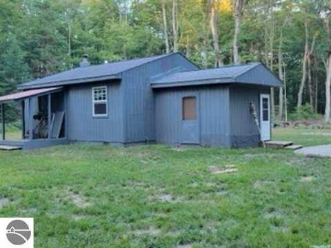 0 North Trail SE, Kalkaska, MI 49646