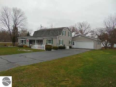 445 S Ithaca Street, Ithaca, MI 48847