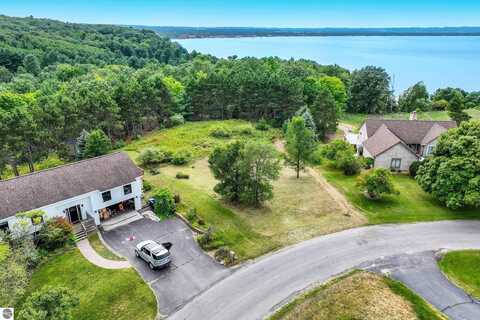 3147 Scenic Hills Drive, Williamsburg, MI 49690