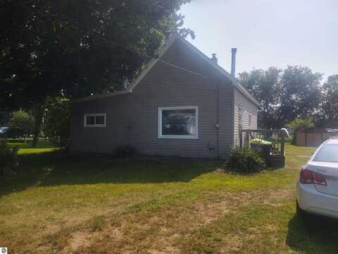 401 E 4th Street, Whittemore, MI 48770