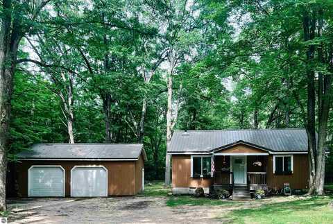 5115 Cedar Court, Farwell, MI 48622