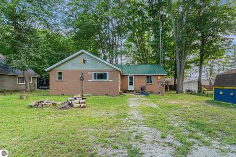 13890 NE Merrill Avenue, Kalkaska, MI 49646