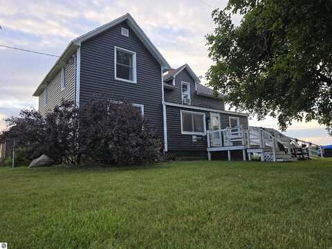 3281 N Ransom Road, Breckenridge, MI 48615