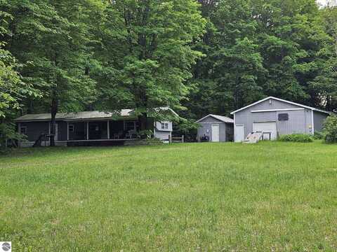 3575 W Bear Lake Road, Kalkaska, MI 49646