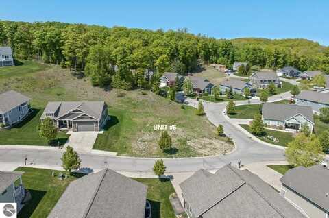 Unit 6 Eagles View, Traverse City, MI 49684