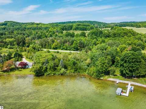 1777 S Lake Shore Drive, Lake Leelanau, MI 49653