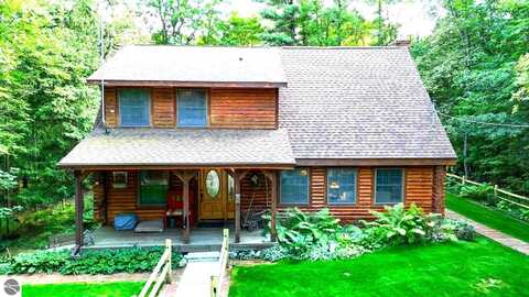 5485 Riverview Drive, Lake City, MI 49651