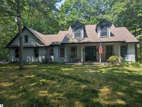 5867 Huron Woods Drive, Tawas City, MI 48763