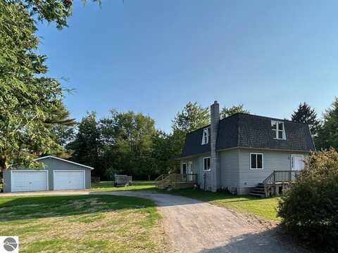 401 W Church Street, Harrisville, MI 48740