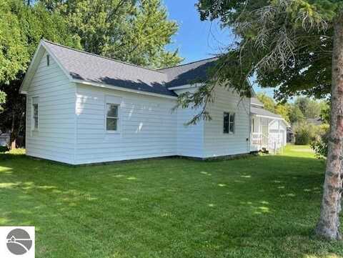 920 Harris Avenue, Tawas City, MI 48763